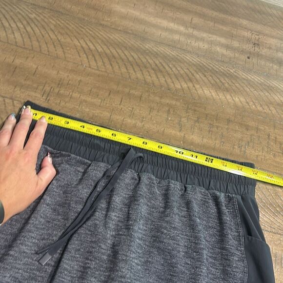 Athleta Excursion Hybrid skort size small - Picture 9 of 10